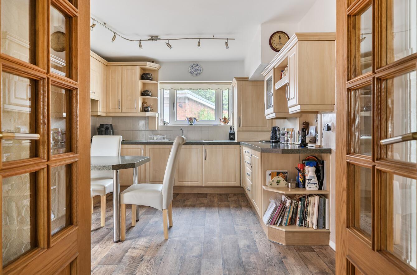 Cherry Grove, Derwen Fawr, Swansea, SA2 8AX